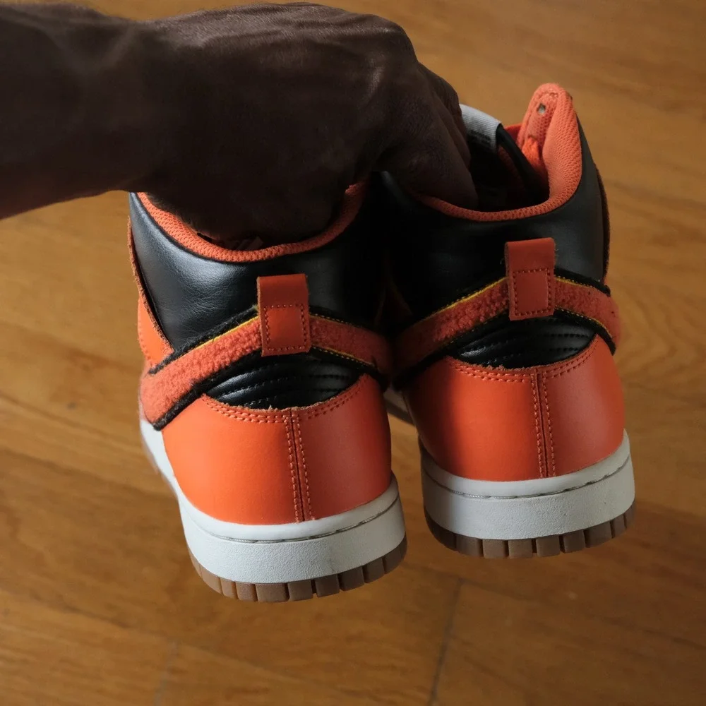 Nike Dunk High Orange Chenille Swoosh Streetwear‎ Leather 10.5 DR8805-002